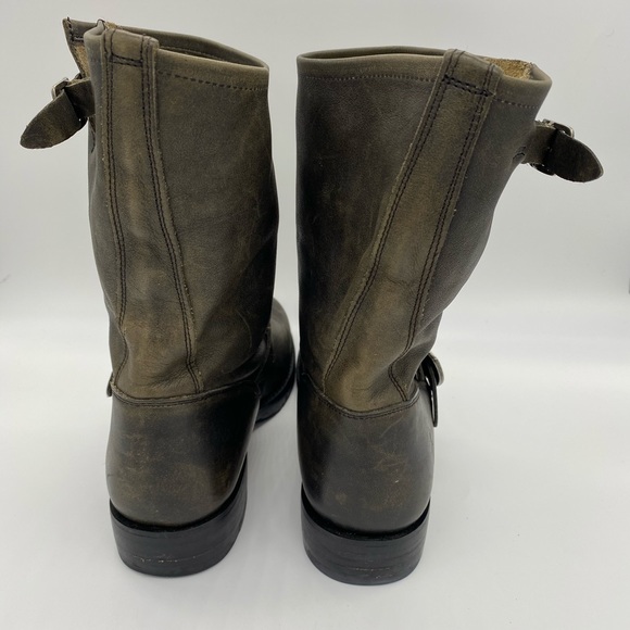 Boots - Picture 2 of 7